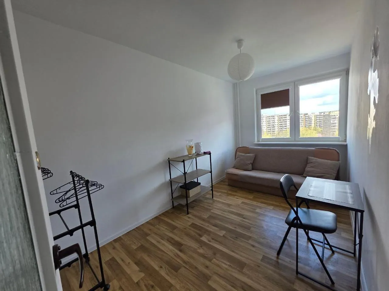 Room Near The Center Of Warsaw, Bora Komorowskiego 35 Polen